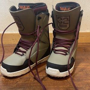 Thirty Two classic Bradshaw series Men’s 10